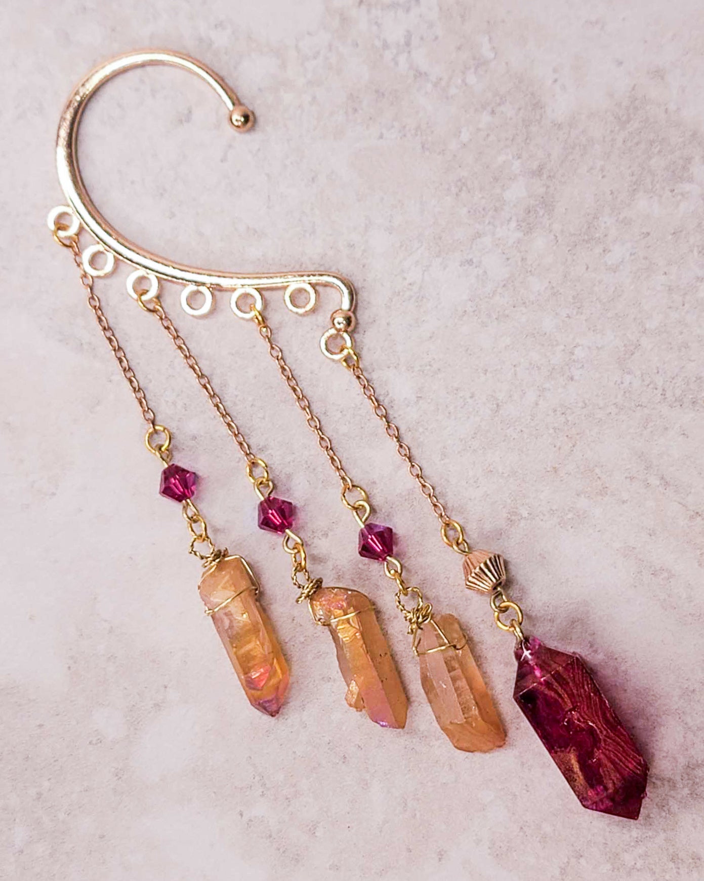 Rubies in the sand - Ear Cuff | Handmade Dice Jewelry