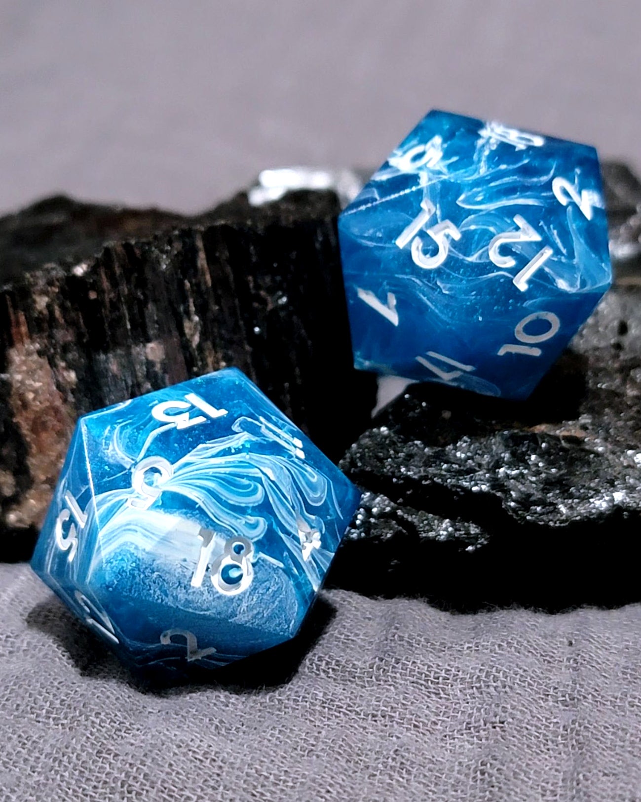 Crash of waves -1 D20 | Handmade Dice | Hand Crafted Dungeons and Dragons Dice