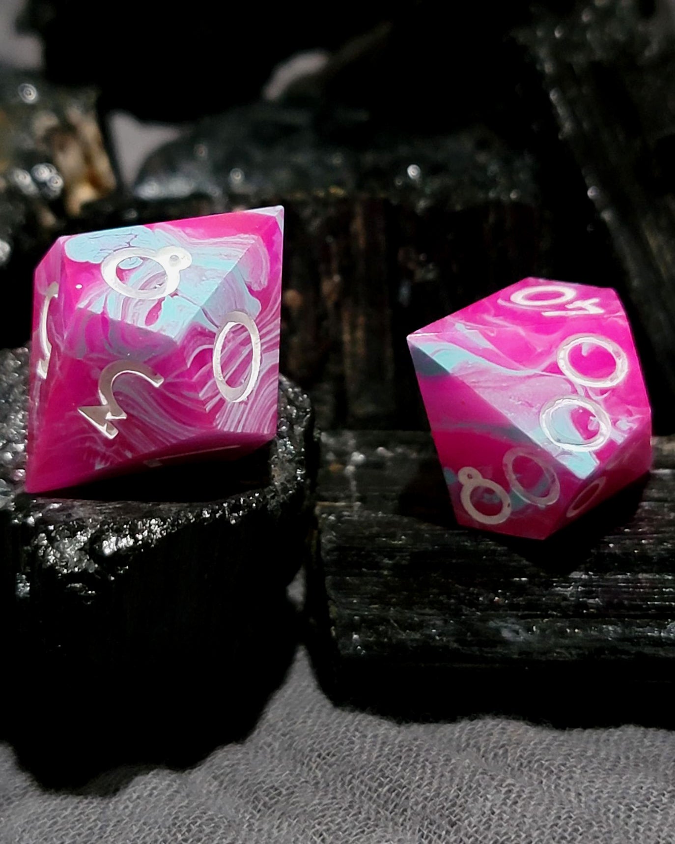 Bardic Dream UV reactive - 7 Piece handmade D&D Dice| Hand Crafted Dungeons and Dragons Dice