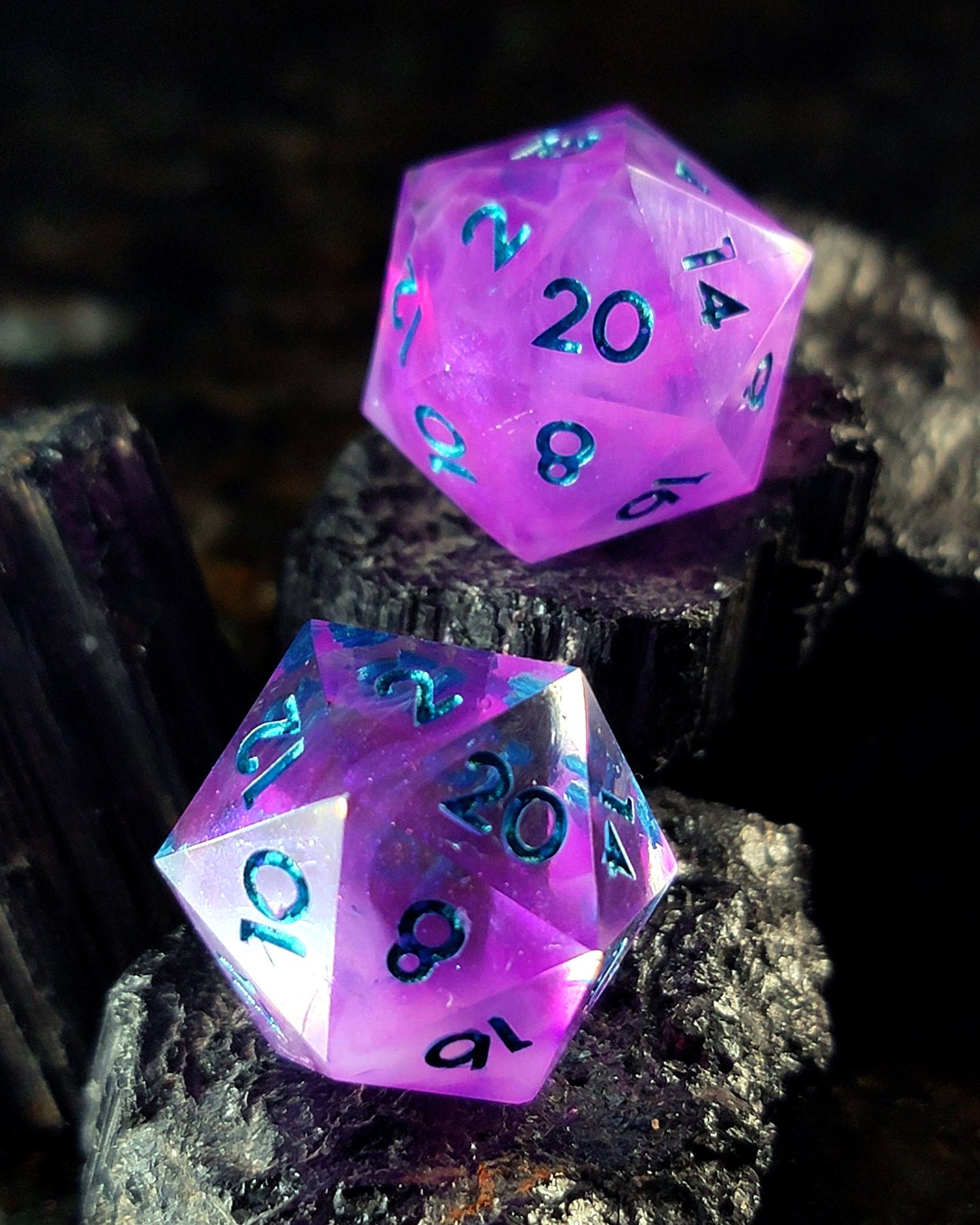 Sitara Raising - Single D20 | Handmade resin dice | Handcrafted D&D Dice | Handmade Dungeons and Dragons Dice